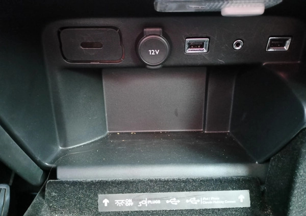 Citroen C4 Grand Picasso cena 37900 przebieg: 198000, rok produkcji 2015 z Wrocław małe 172